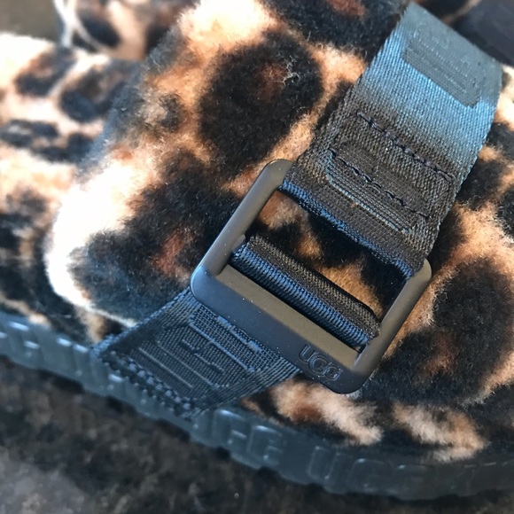 New UGG Fluffita Panther Print Slippers, Leopard Print Slides, Caramel Slip Ons - Picture 4 of 16